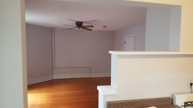 Photo - 400 6th St SE Unidad 2