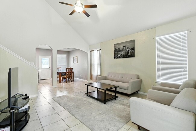 Photo - 1627 Northwood Springs Dr