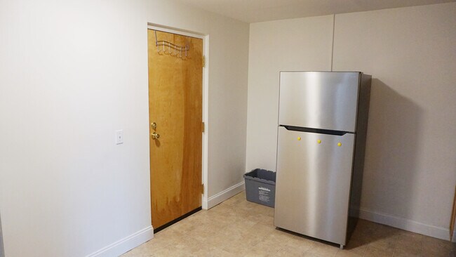 Photo - 41 Walnut St Unidad 44