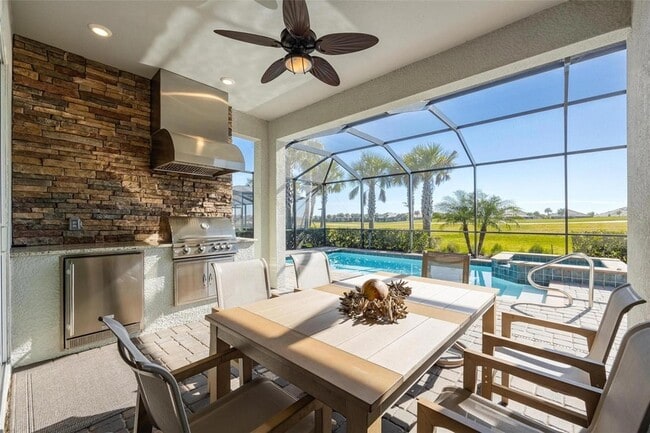 Photo - 25199 Longmeadow Dr