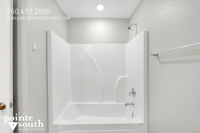 Photo - 7063 Abigail St