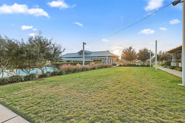 Building Photo - 5511 Orangery Ln