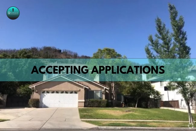 Building Photo - Nestled in the hills of Corona! Rental