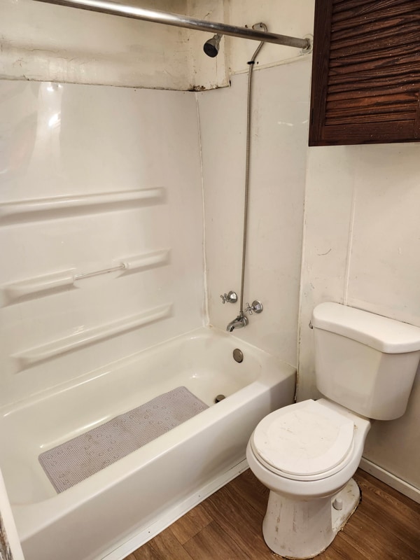 Photo - 784 Locust Ave