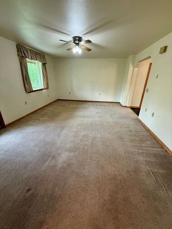 Photo - 2586 Stellar Way Unit A