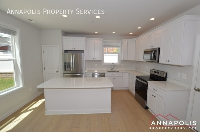 Photo - 503 Highland Dr