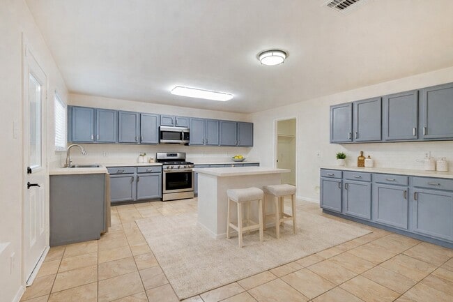 Photo - 2830 Katy Briar Ln