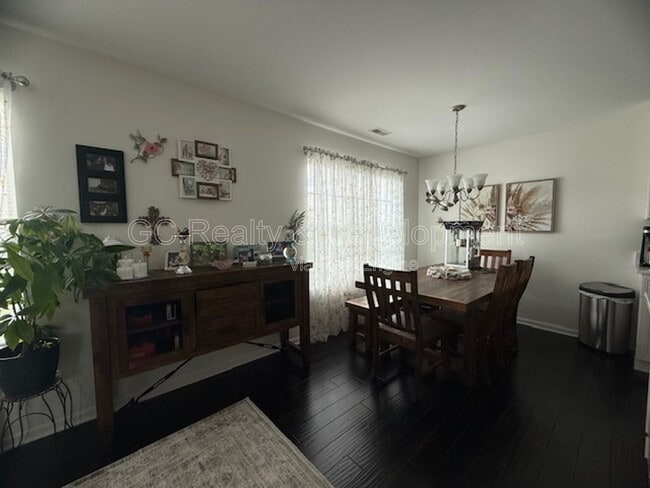 Photo - 1064 Turin Dr