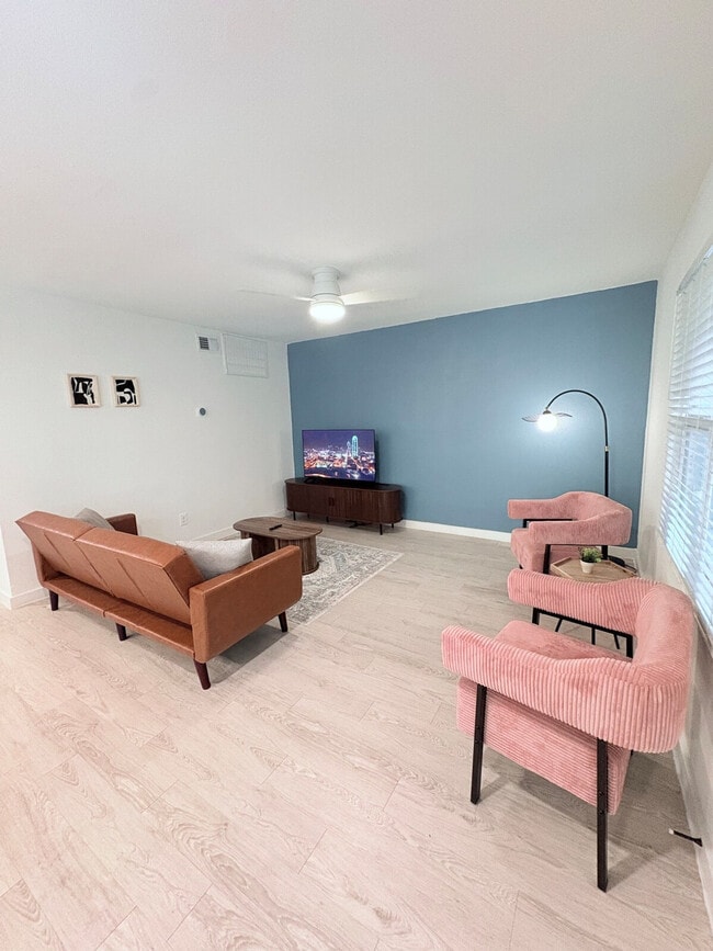 Photo - 1317 Newning Ave Unit SI ID1497887P