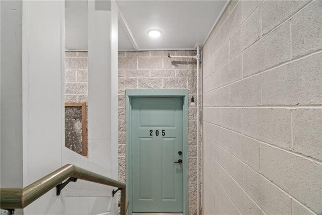 Photo - 7922 Shore Dr