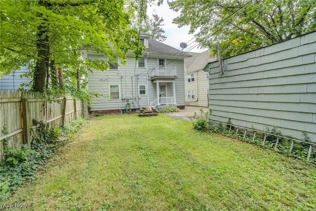Building Photo - 17611 Winslow Rd Unit 1
