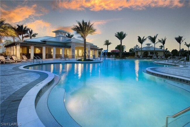 Building Photo - 2261 Avocado Ln