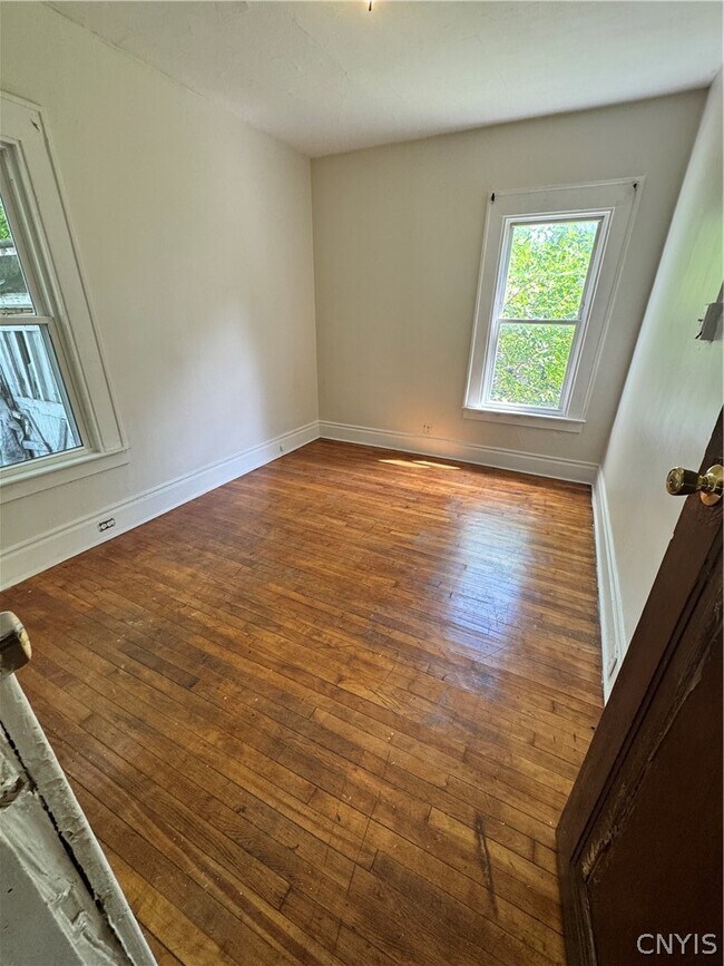 Photo - 2401 Midland Ave