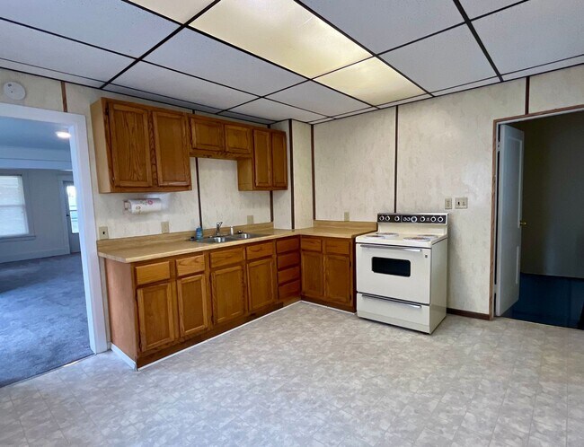 Photo - 725 Rice St Unit House