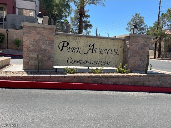 Photo - 75 E Agate Ave Unidad 207