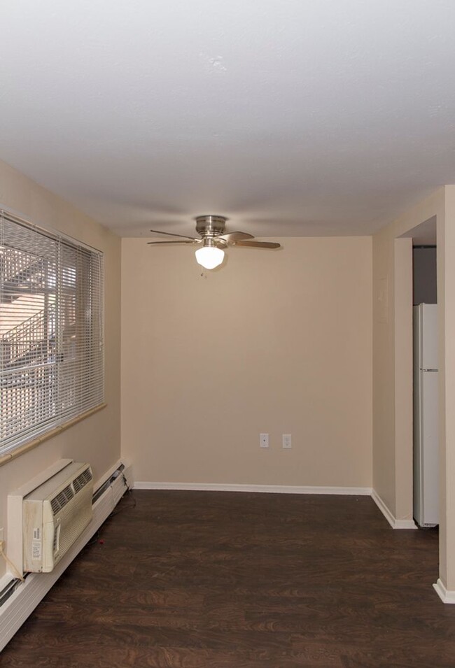 Photo - 809 N Dexter St Unit 205