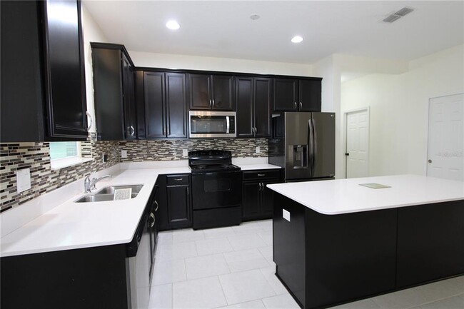 Photo - 2380 Sanderling St