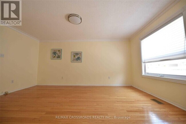 Photo - 33 Holmwood St