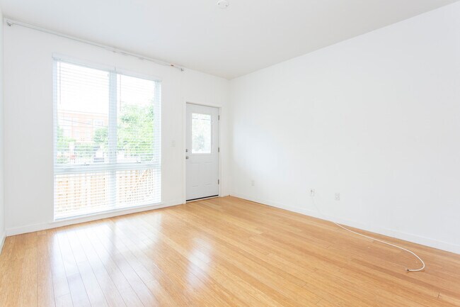 Photo - 1519 Ogden St Unidad 1