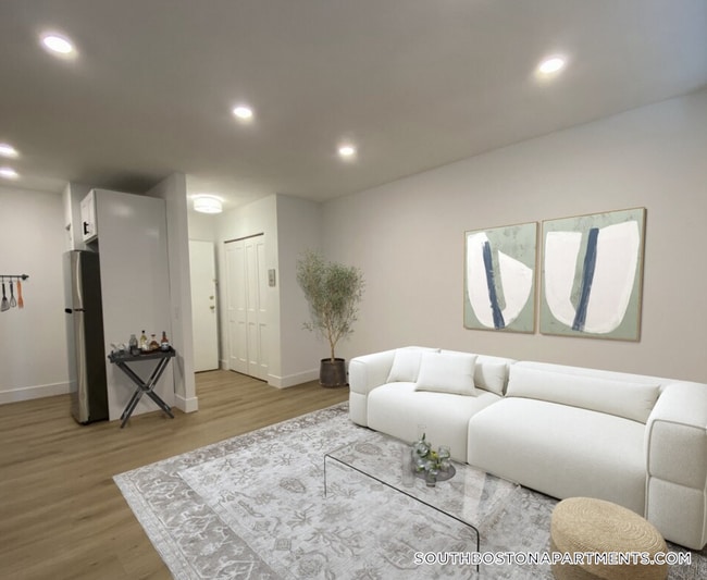 Photo - 741 E 6th St Unit 1