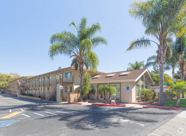 2220 Building - The Arbors at Mountain View Apartments