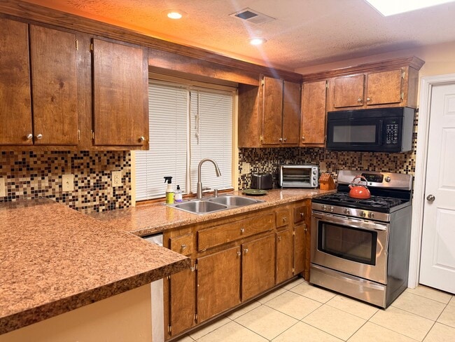 Photo - 3739 Leisure Woods Dr