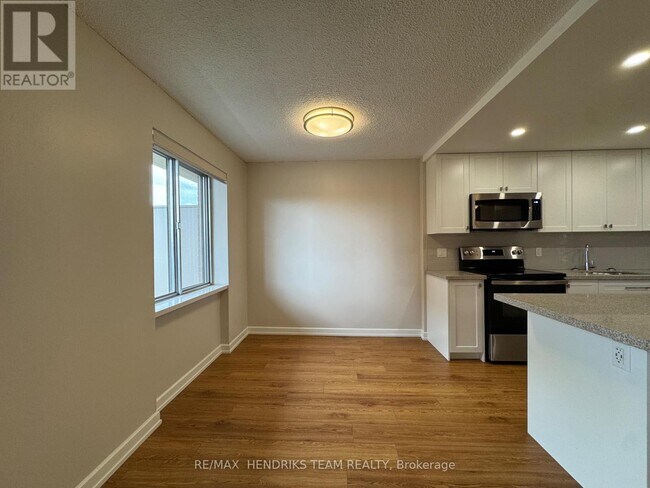 Photo - 610 Lake St Unité 507