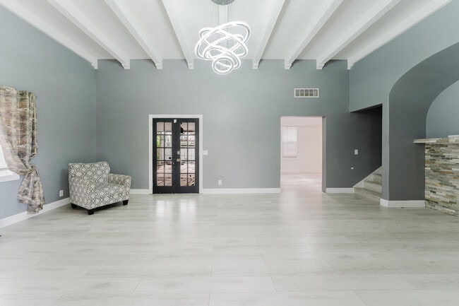 Photo - 700 E Palmetto Park Rd