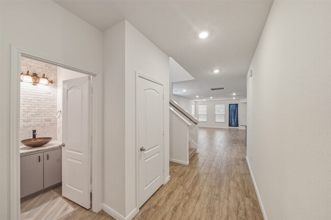 Photo - 41707 Tumbleweed Pass Ln