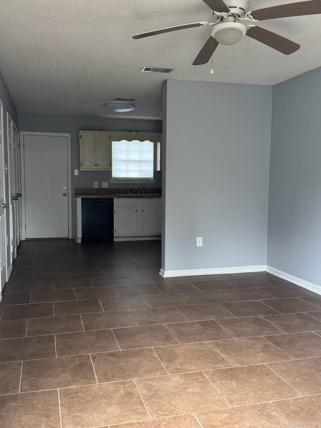 Photo - 72 Pinto Trail