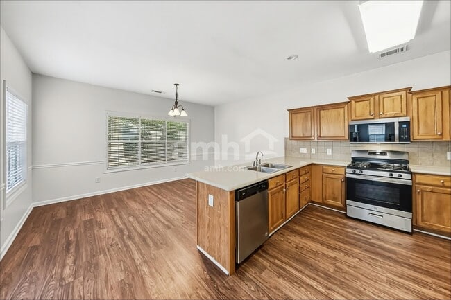 Photo - 131 Village Dr