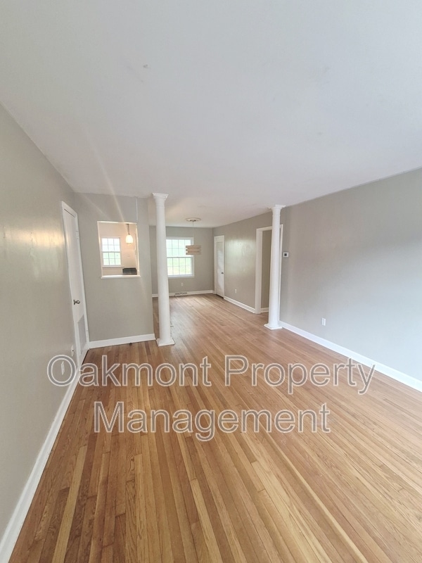 Photo - 2404 Barracks Ct