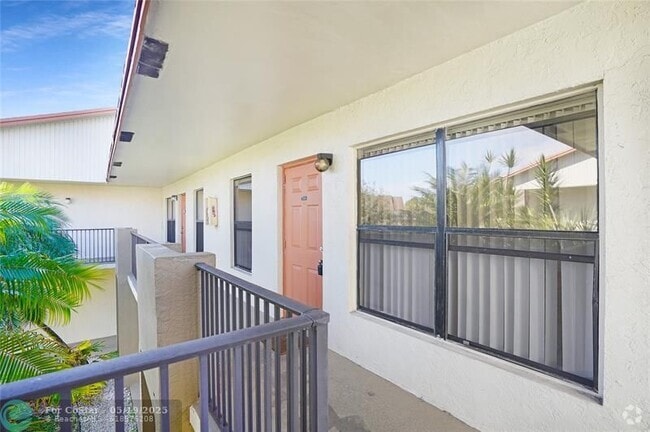 Building Photo - 5508 Courtyard Dr Unit 5508 Rental