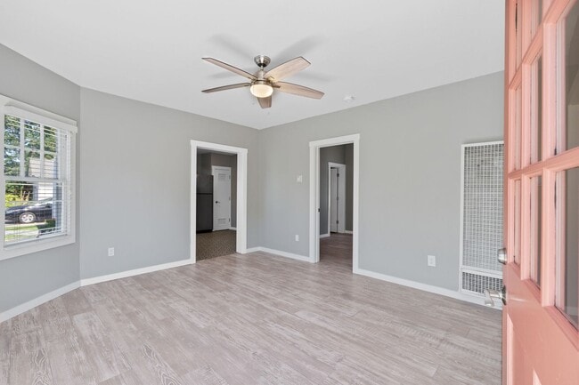 Photo - 547 Randolph St Unit A