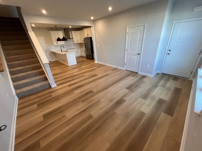 Photo - 638 Brookwood Glen Terrace