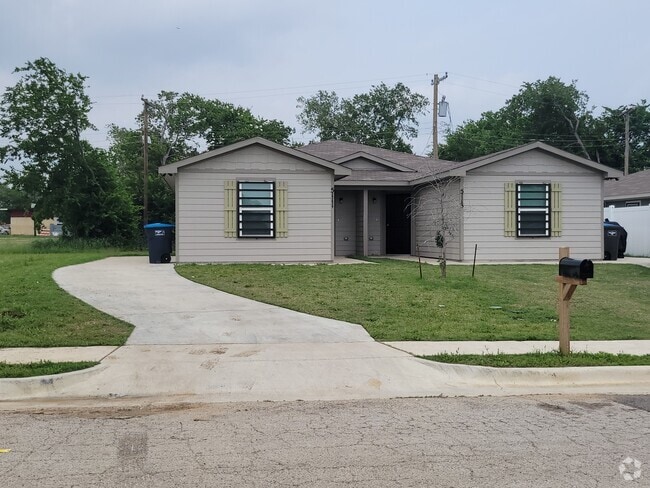 Building Photo - 5111 Avenue G Rental