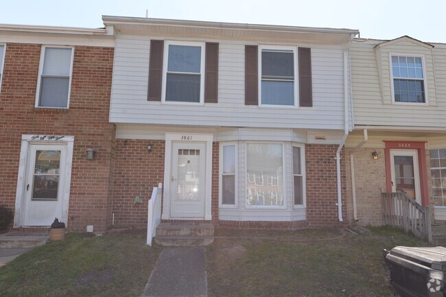 Building Photo - Two Bedroom Rental Updated Kitchen in Wind...