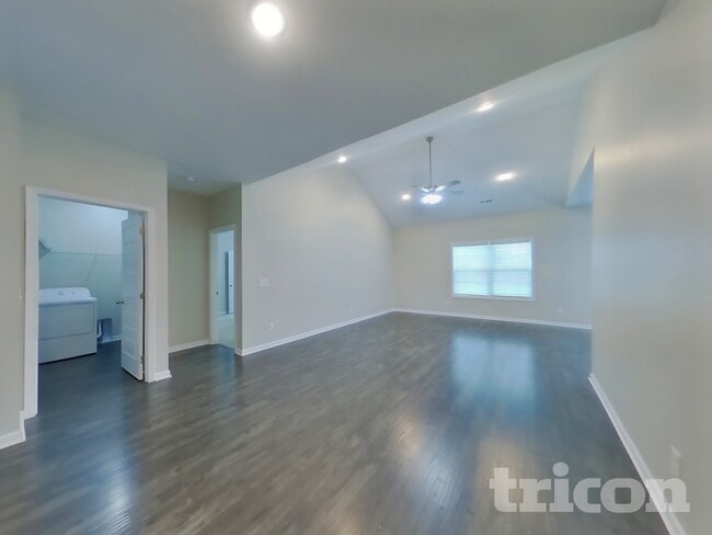 Photo - 741 Mitscher Dr
