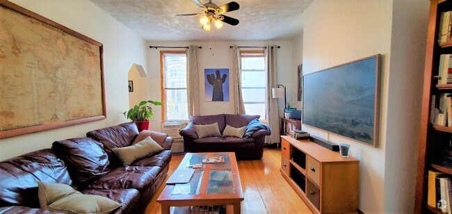 Building Photo - 114 Park Ave Unit 2 Rental