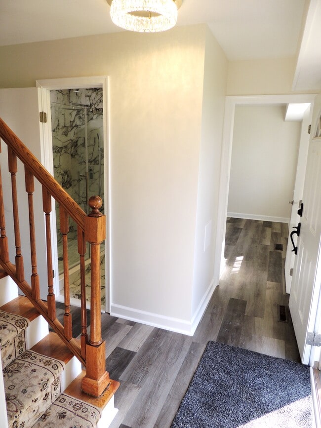 Photo - 2811 Birdseye Ln