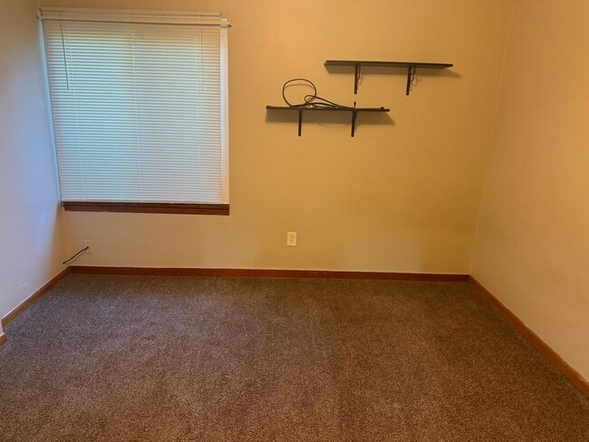 Photo - 2551 Tilbrook Rd Unit B