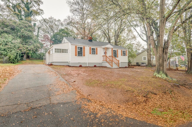 Photo - 107 S Estate Dr