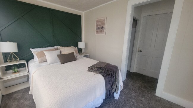 Photo - 4829 Calvert St Unidad 1