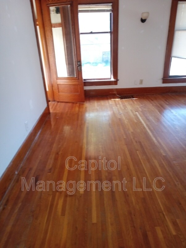 605 S Grand Ave Unit 2