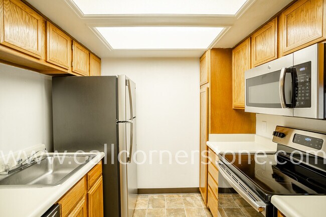 Photo - 850 Tenderfoot Hill Rd