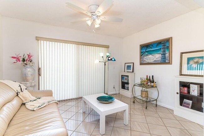 Photo - 6861 Moonlit Dr