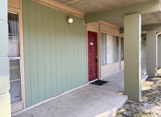 Building Photo - 210 Pelham Rd Unit 101 B