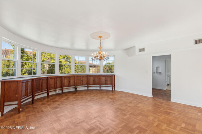 Building Photo - 1815 Largo Rd Unit 3 (PH) Rental