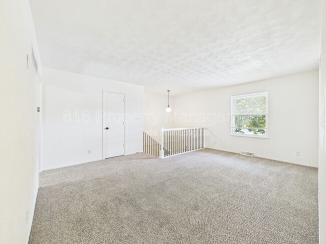 Photo - 2833 Tepee Ave