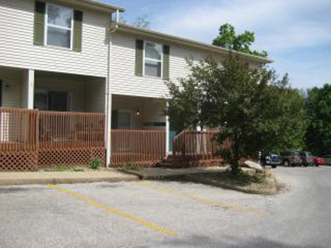 Pine Grove - Pine Grove Apartments